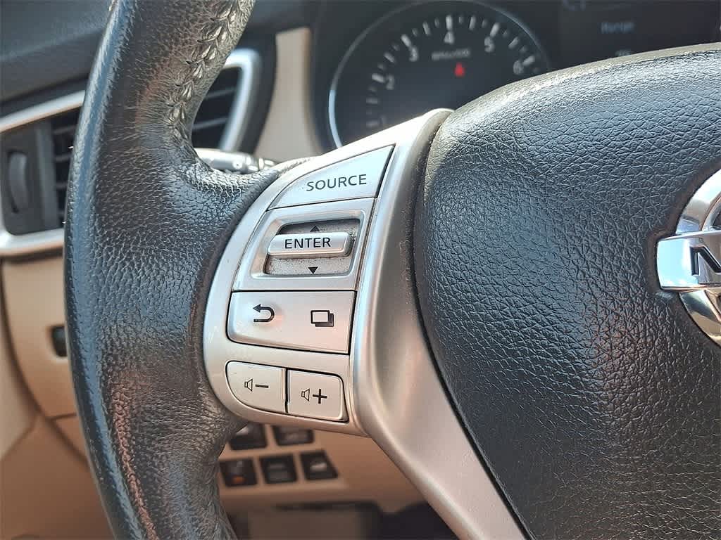 Thumbnail: 2016 Nissan Rogue - 17