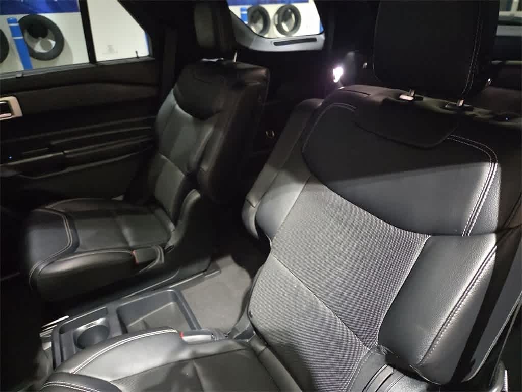 Thumbnail: 2020 Ford Explorer - 14