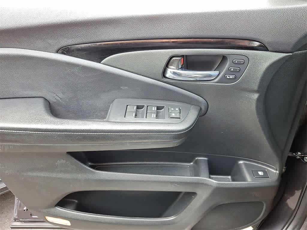 Thumbnail: 2020 Honda Ridgeline - 10