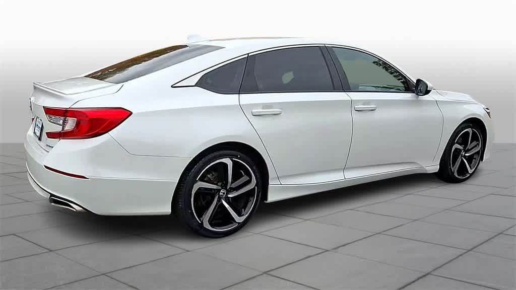 Thumbnail: 2019 Honda Accord - 8