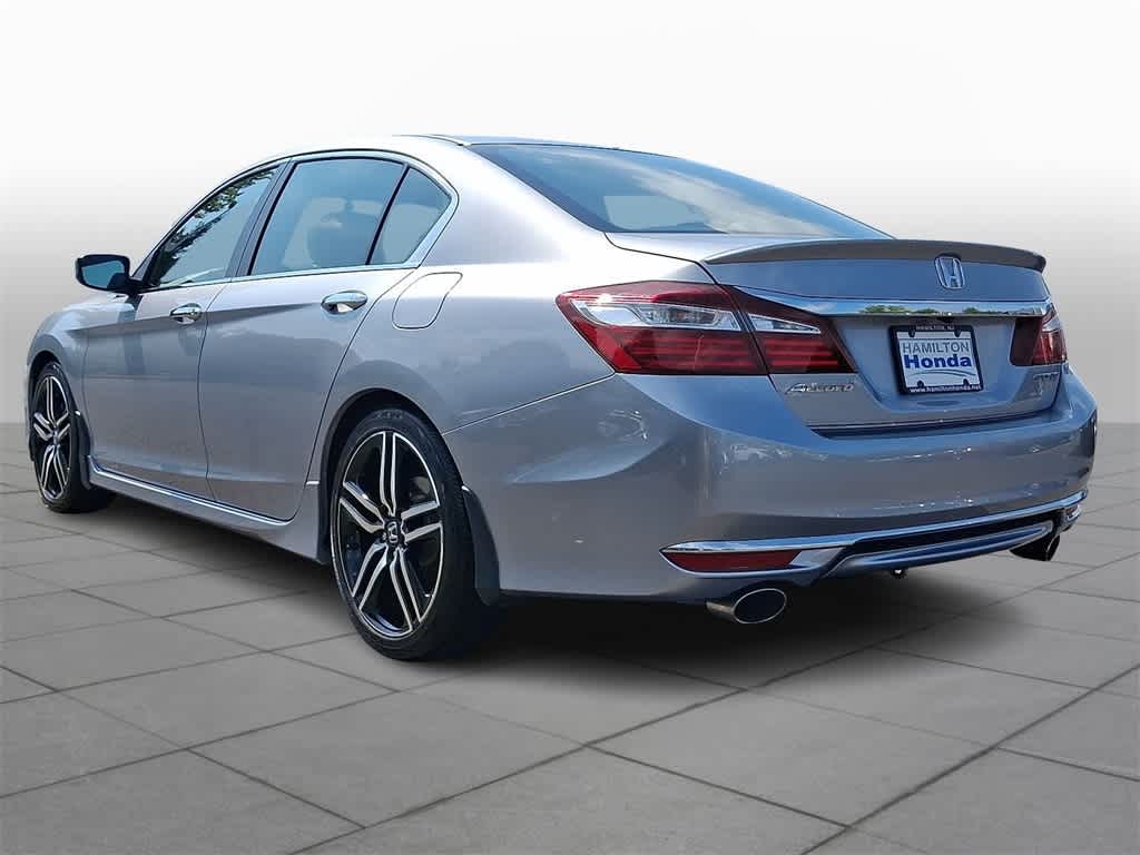 Thumbnail: 2017 Honda Accord - 14