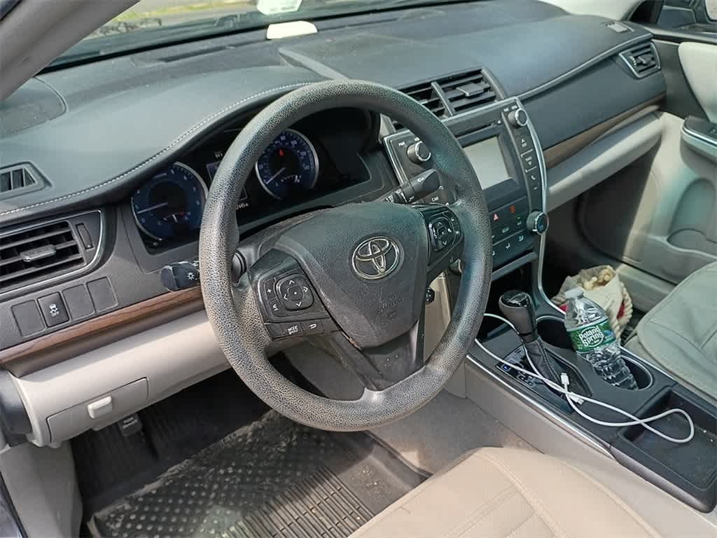 Thumbnail: 2016 Toyota Camry - 9