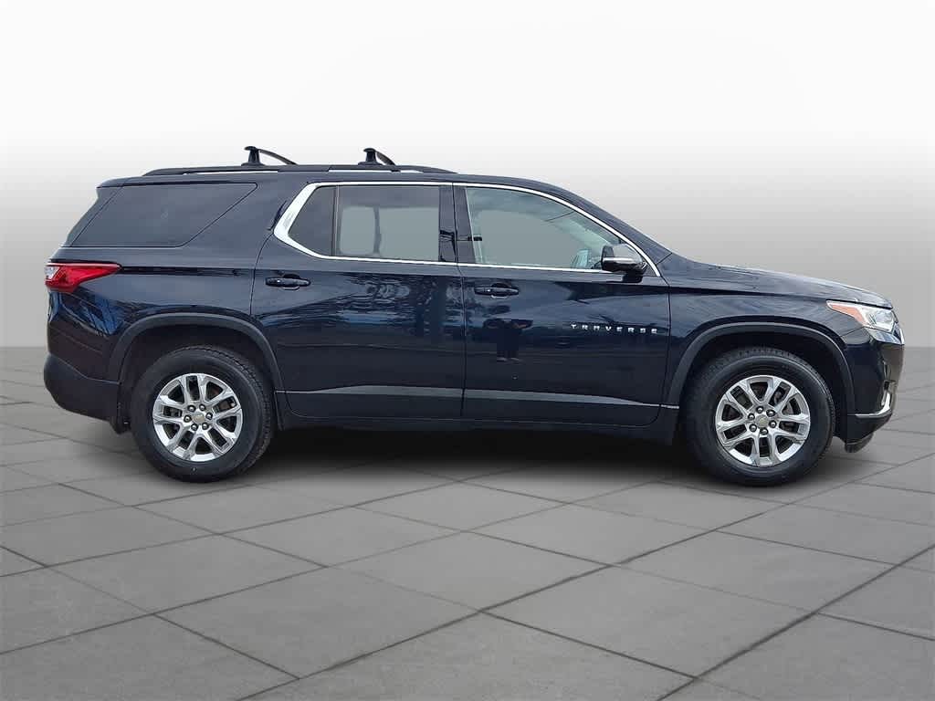 Thumbnail: 2020 Chevrolet Traverse - 23