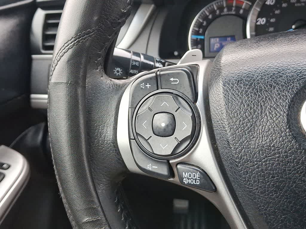 Thumbnail: 2013 Toyota Camry - 17