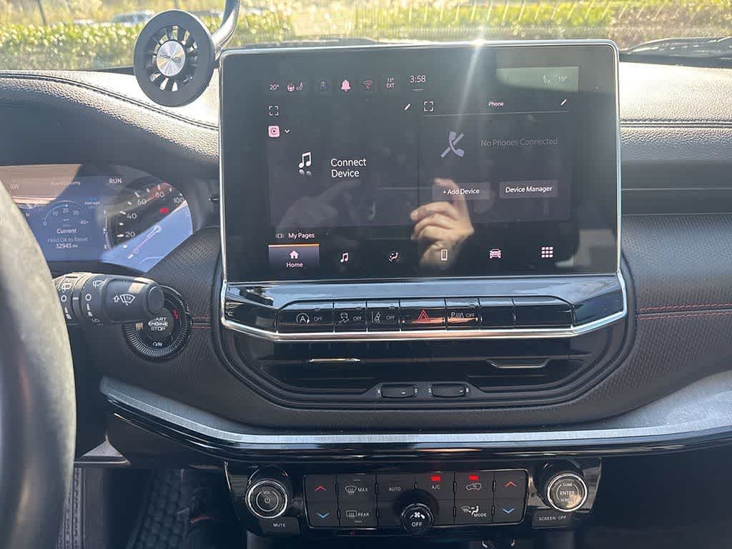 Thumbnail: 2022 Jeep Compass - 17