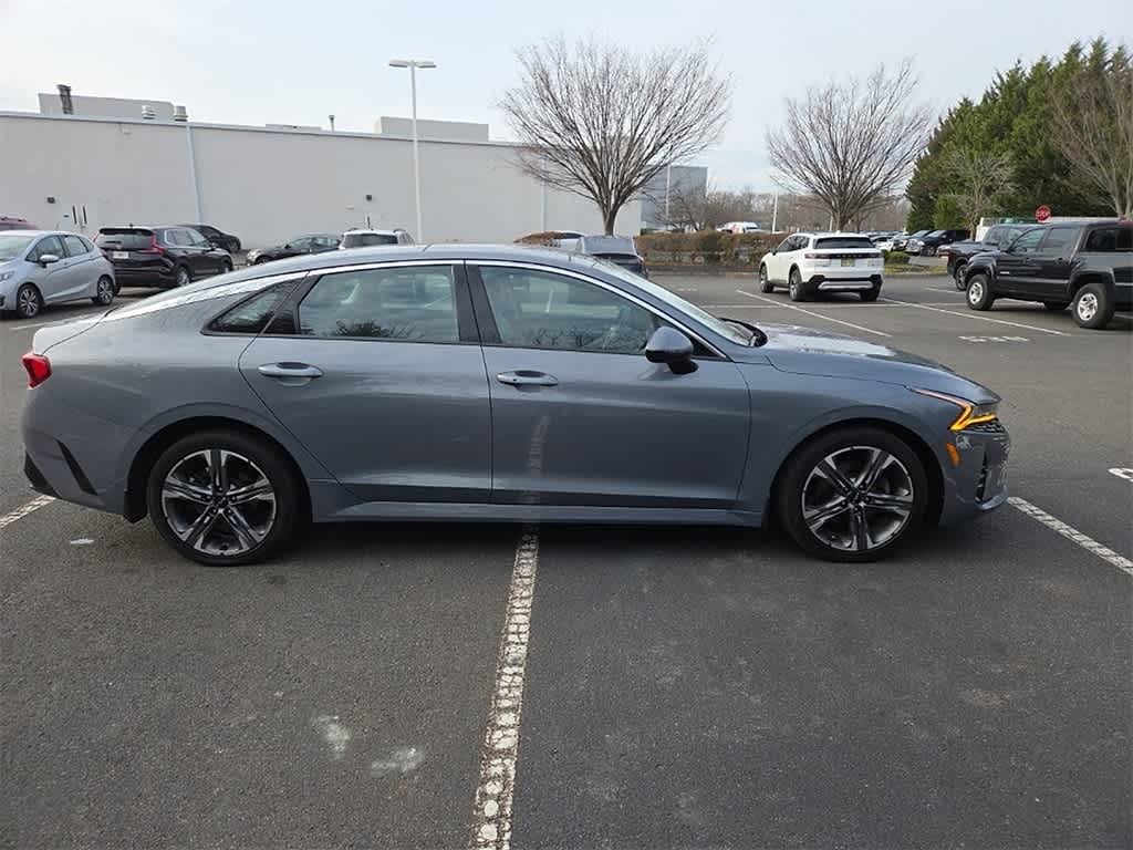 Thumbnail: 2023 Kia K5 - 4