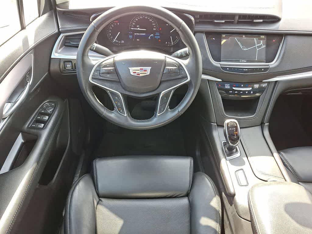 Thumbnail: 2017 Cadillac XT5 - 21