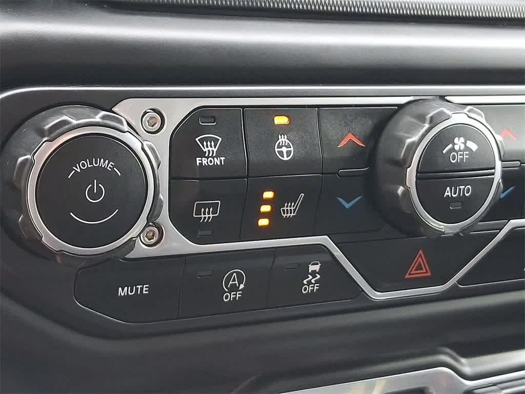 Thumbnail: 2020 Jeep Wrangler - 19