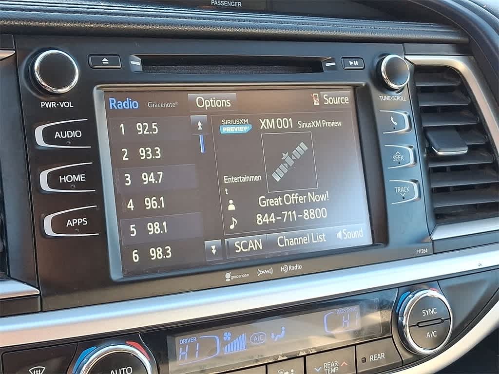 Thumbnail: 2016 Toyota Highlander - 14