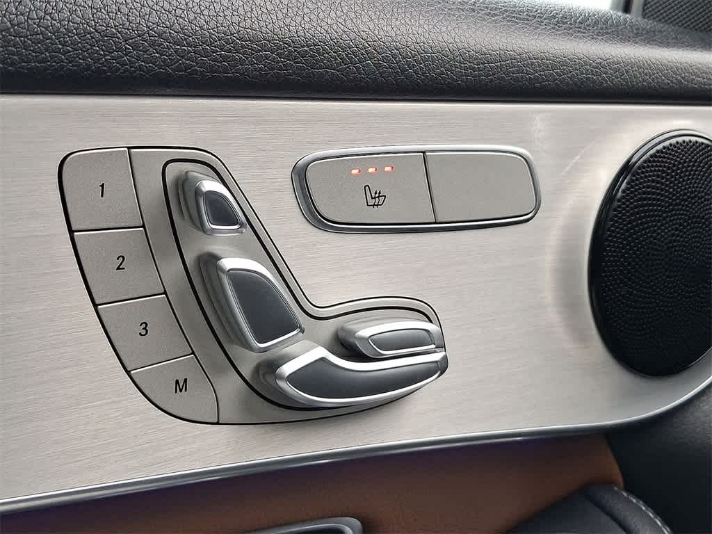 Thumbnail: 2022 Mercedes-Benz GLC - 19