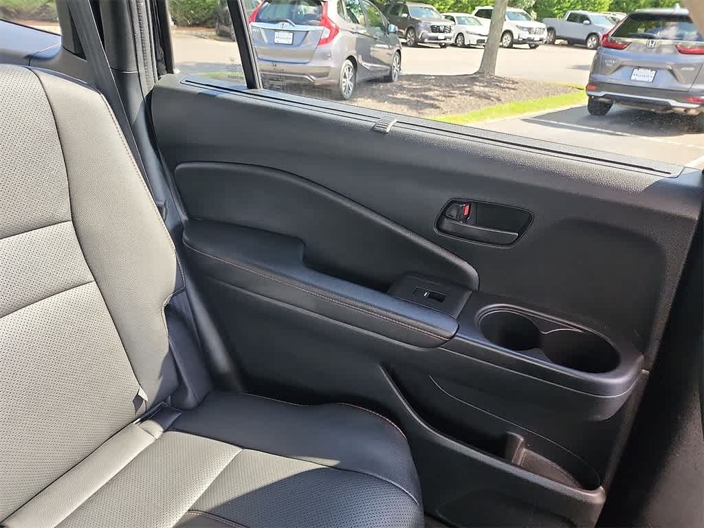 Thumbnail: 2022 Honda Passport - 13