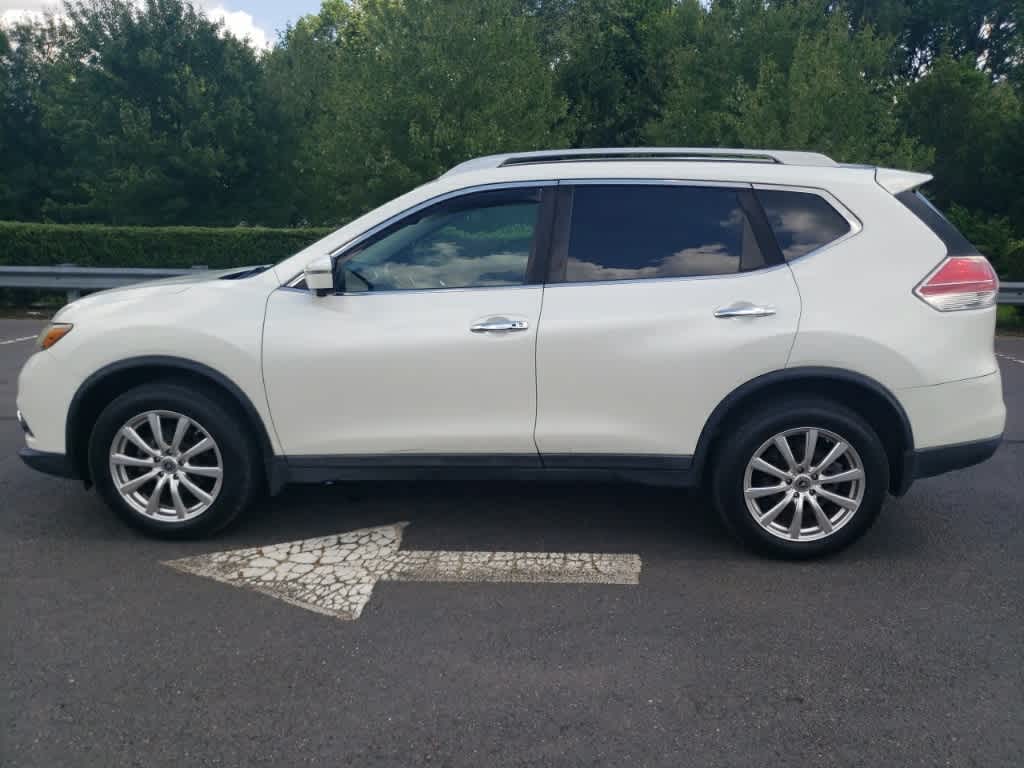 Thumbnail: 2016 Nissan Rogue - 8