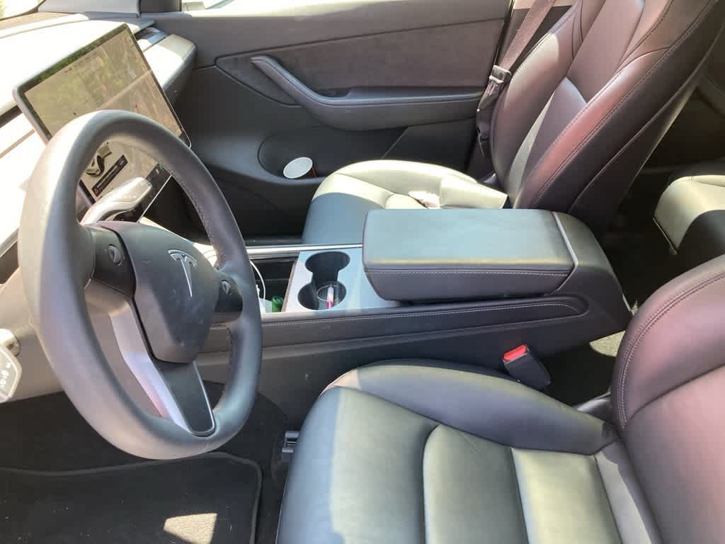 Thumbnail: 2022 Tesla Model Y - 8