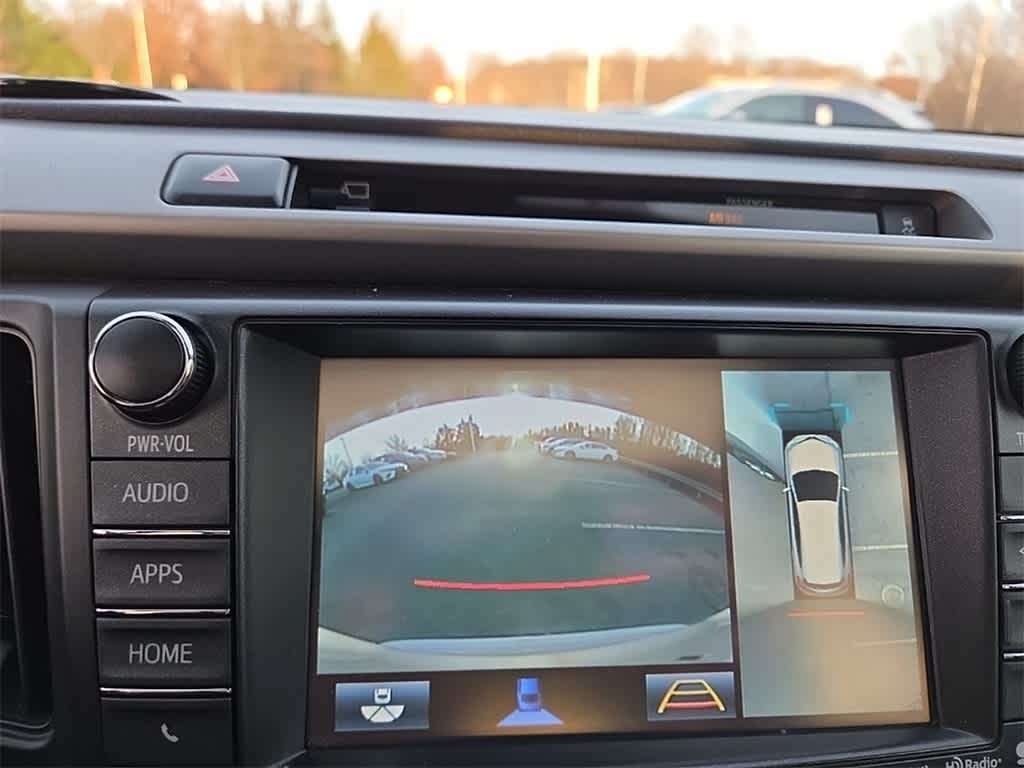 Thumbnail: 2016 Toyota RAV4 - 21