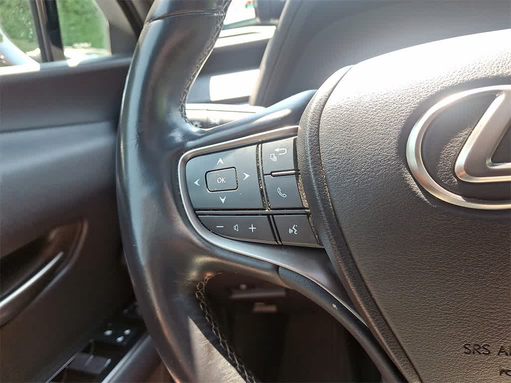 Thumbnail: 2019 Lexus UX - 9