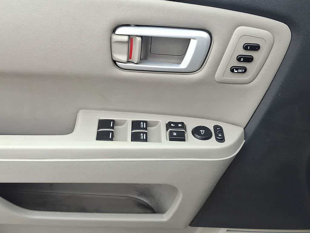 Thumbnail: 2014 Honda Pilot - 2