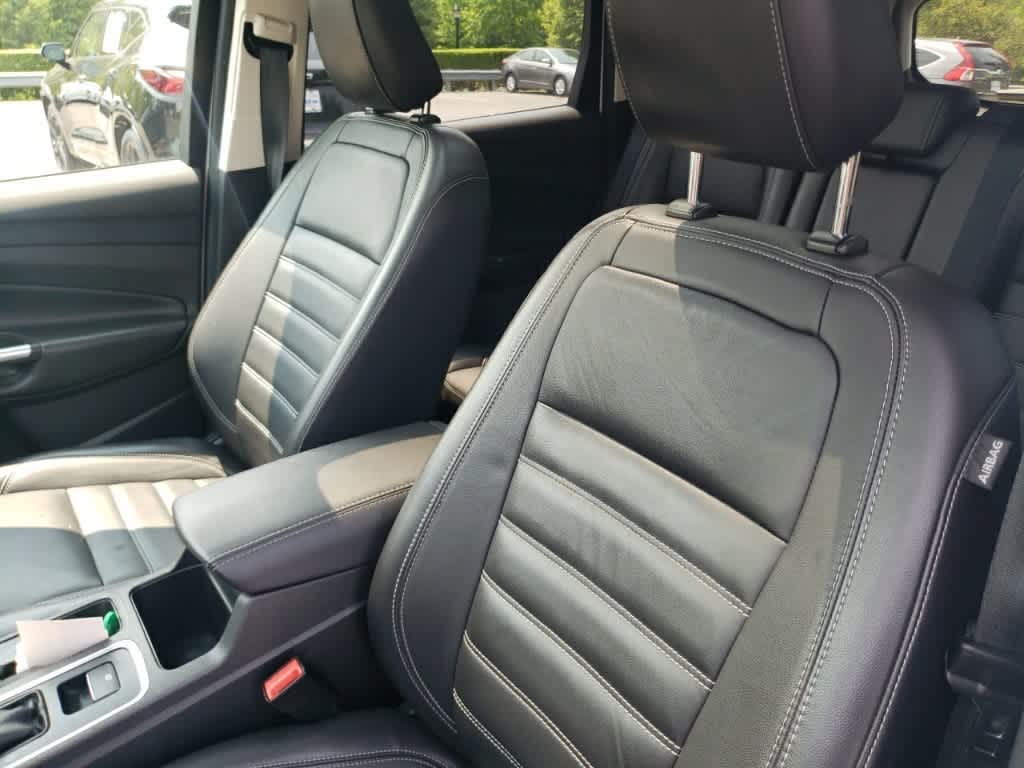 2019 Ford Escape Titanium 16