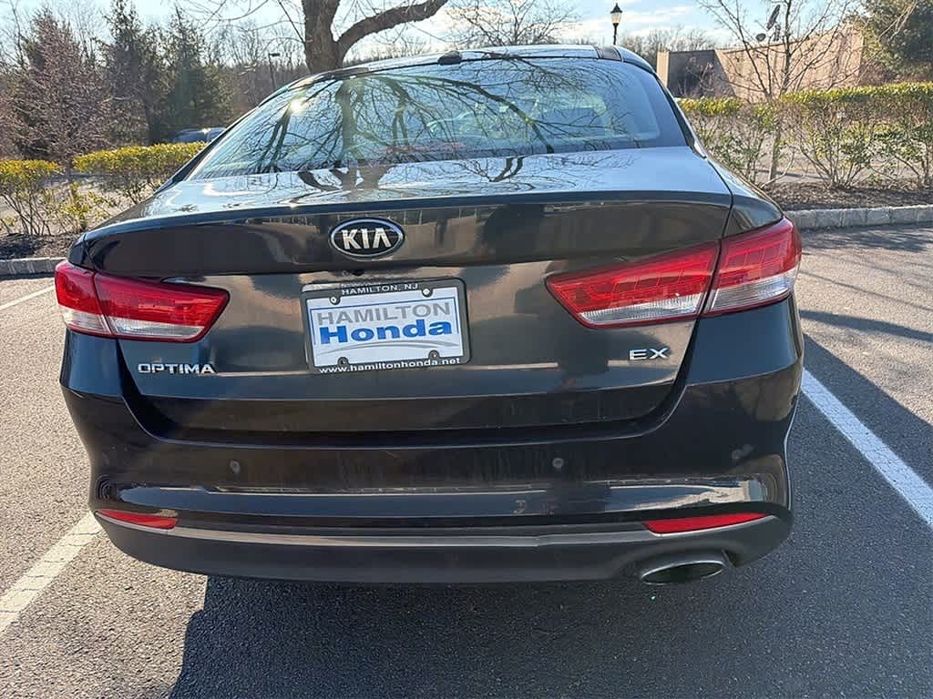 Thumbnail: 2017 Kia Optima - 5