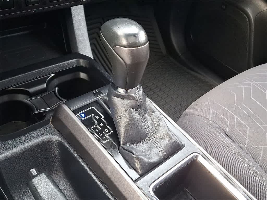 Thumbnail: 2017 Toyota Tacoma - 12