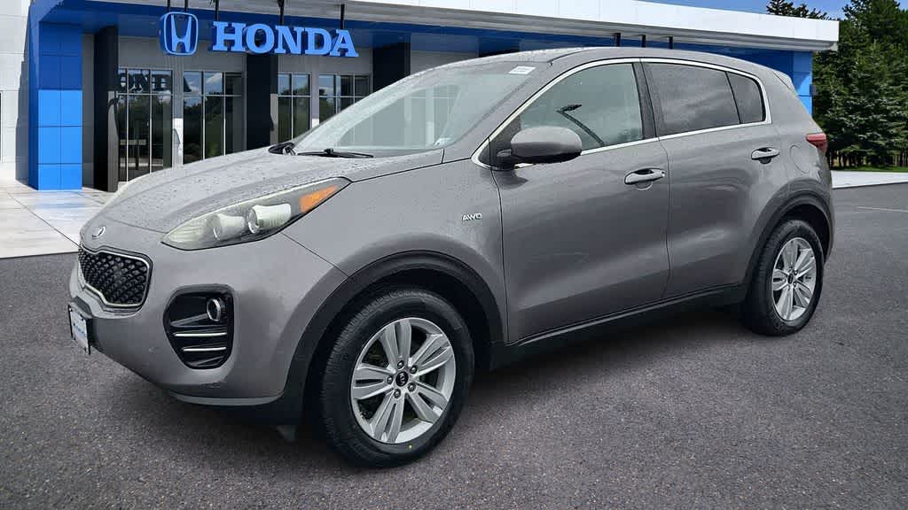 Thumbnail: 2017 Kia Sportage - 4