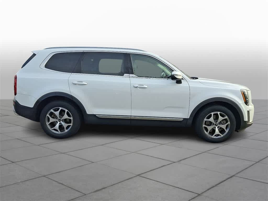 Thumbnail: 2020 Kia Telluride - 25