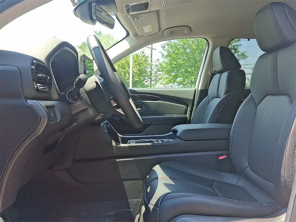 Thumbnail: 2025 Honda Pilot - 13