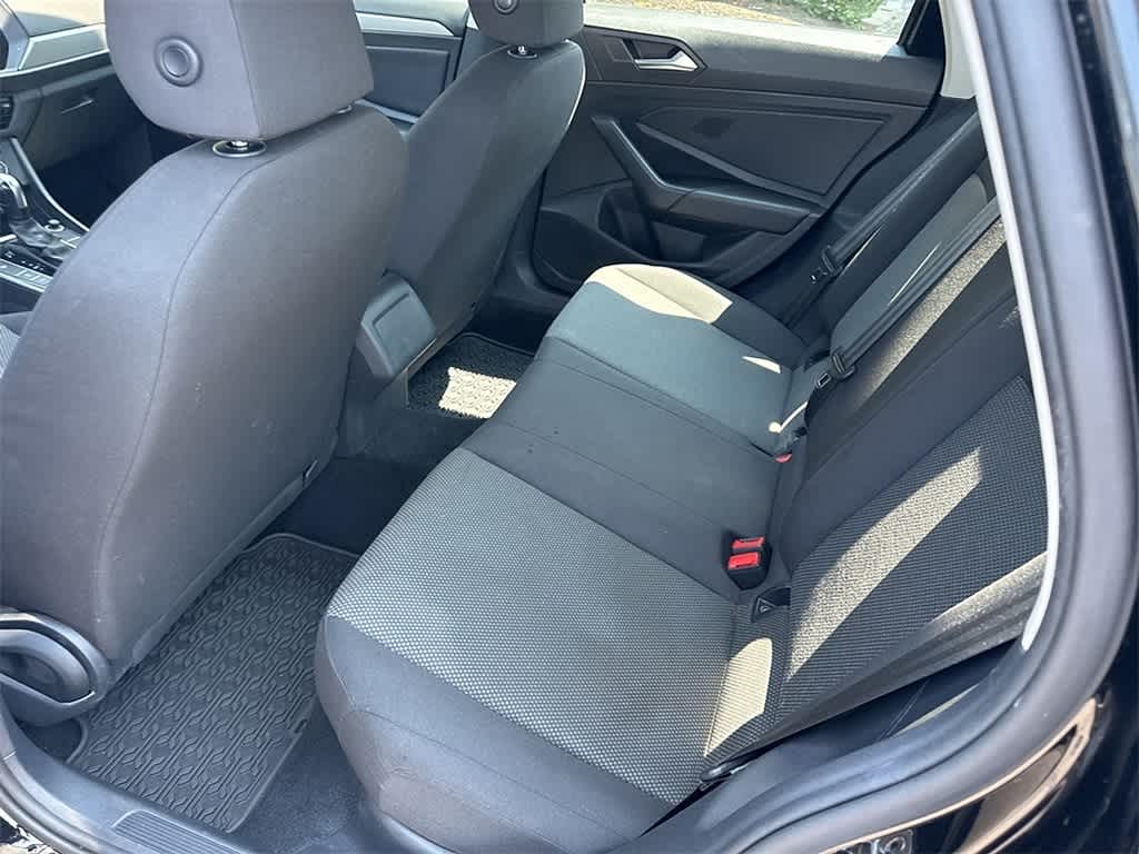 Thumbnail: 2019 Volkswagen Jetta - 10