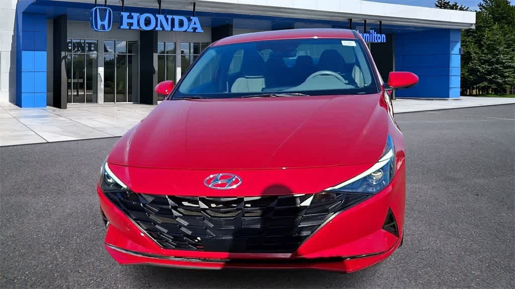 Thumbnail: 2023 Hyundai Elantra - 3