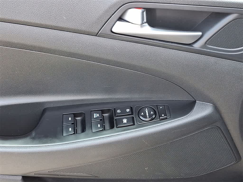 2017 Hyundai Tucson SE 10