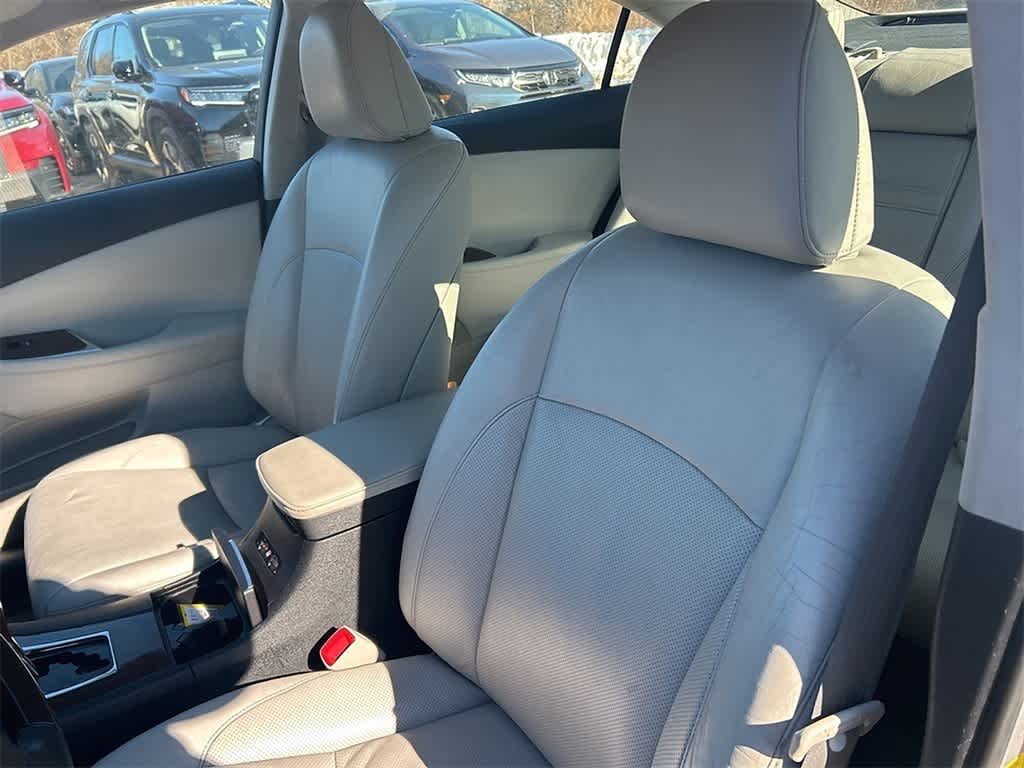 Thumbnail: 2011 Lexus ES - 17