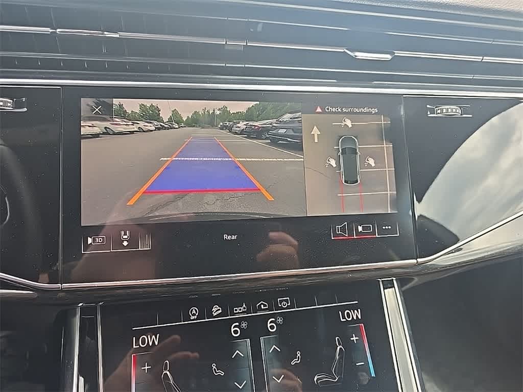 Thumbnail: 2020 Audi Q8 - 13