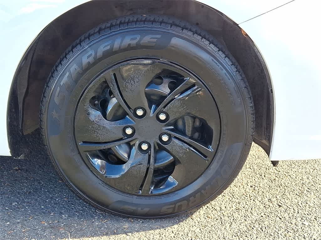 Thumbnail: 2015 Honda Civic - 26