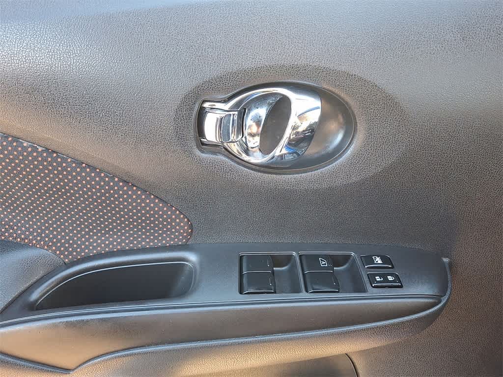 Thumbnail: 2015 Nissan Versa Note - 10