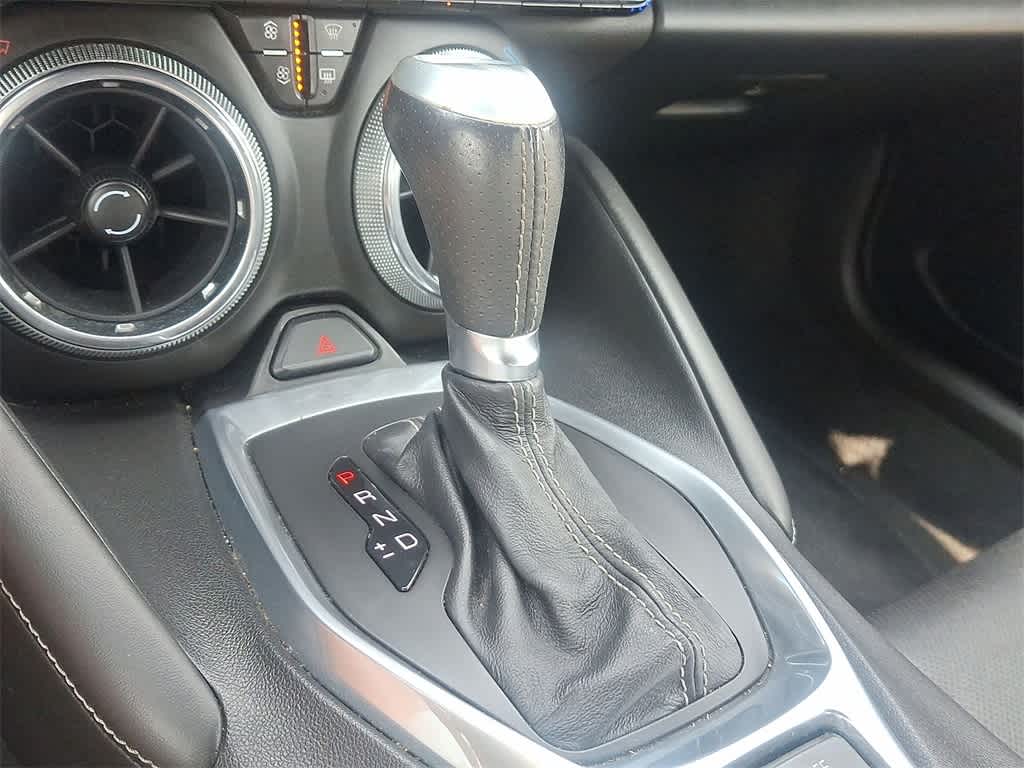2018 Chevrolet Camaro  12