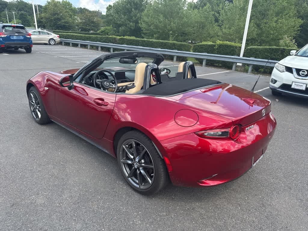 Thumbnail: 2019 Mazda MX-5 Miata - 8