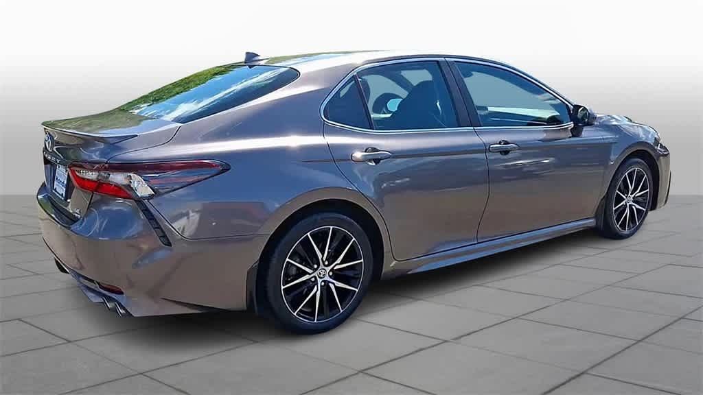 Thumbnail: 2021 Toyota Camry - 8