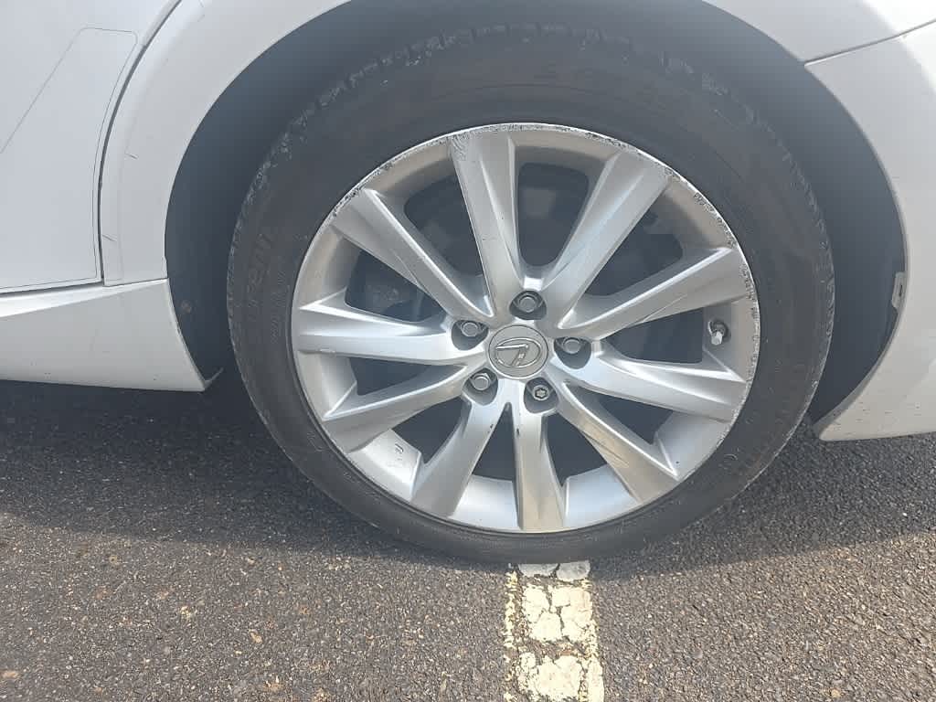 2016 Lexus IS 300 9