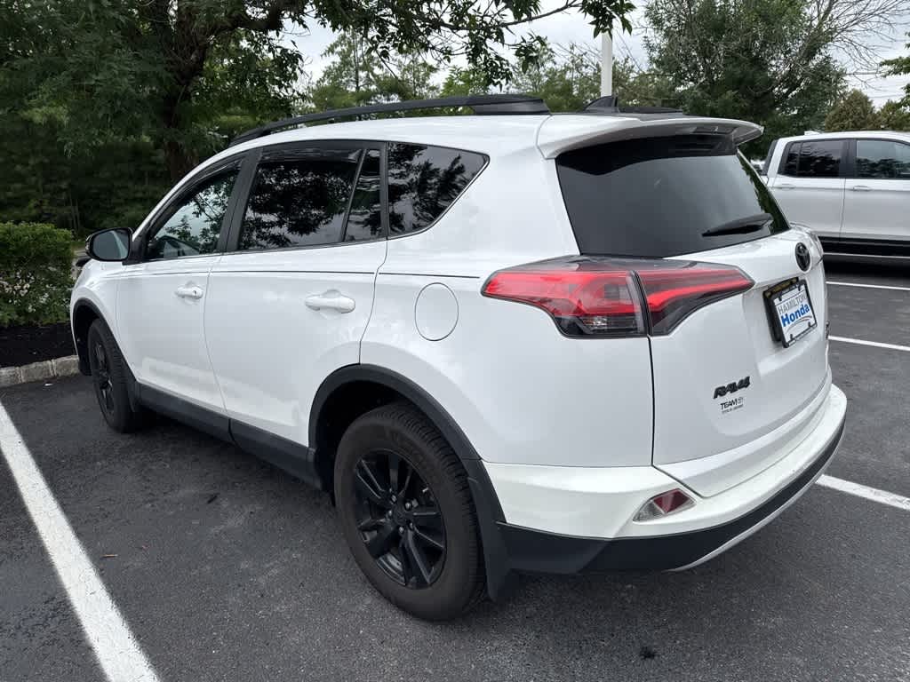 Thumbnail: 2018 Toyota RAV4 - 6