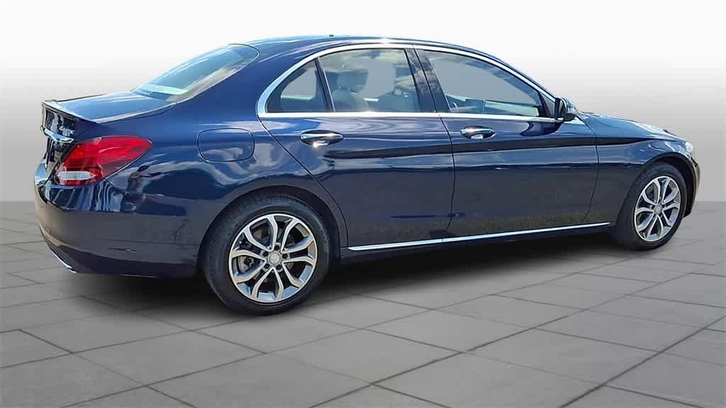 Thumbnail: 2016 Mercedes-Benz C-Class - 8