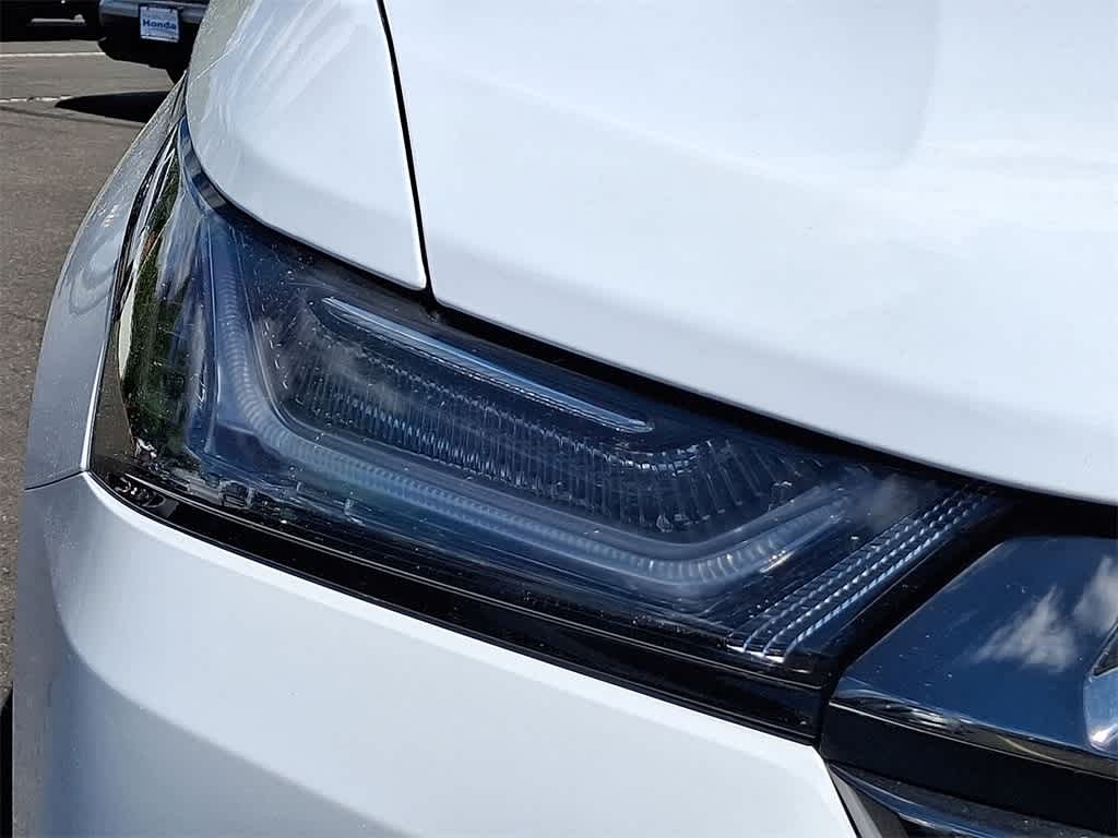 2023 Chevrolet Traverse LS 27