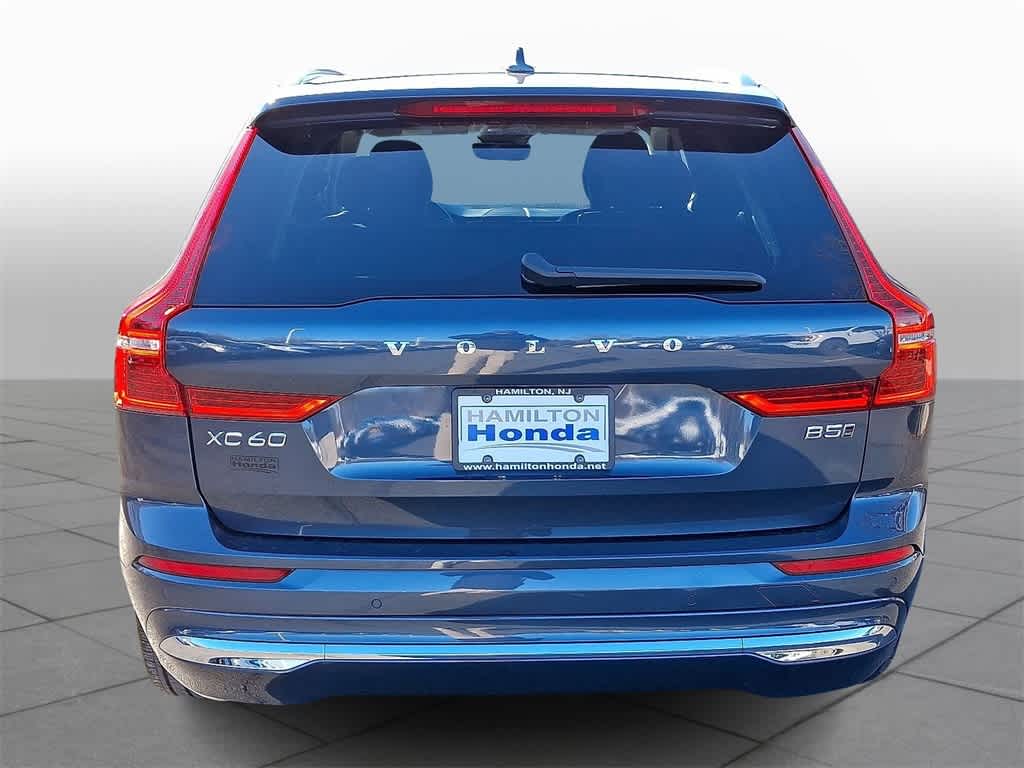 Thumbnail: 2022 Volvo XC60 - 23