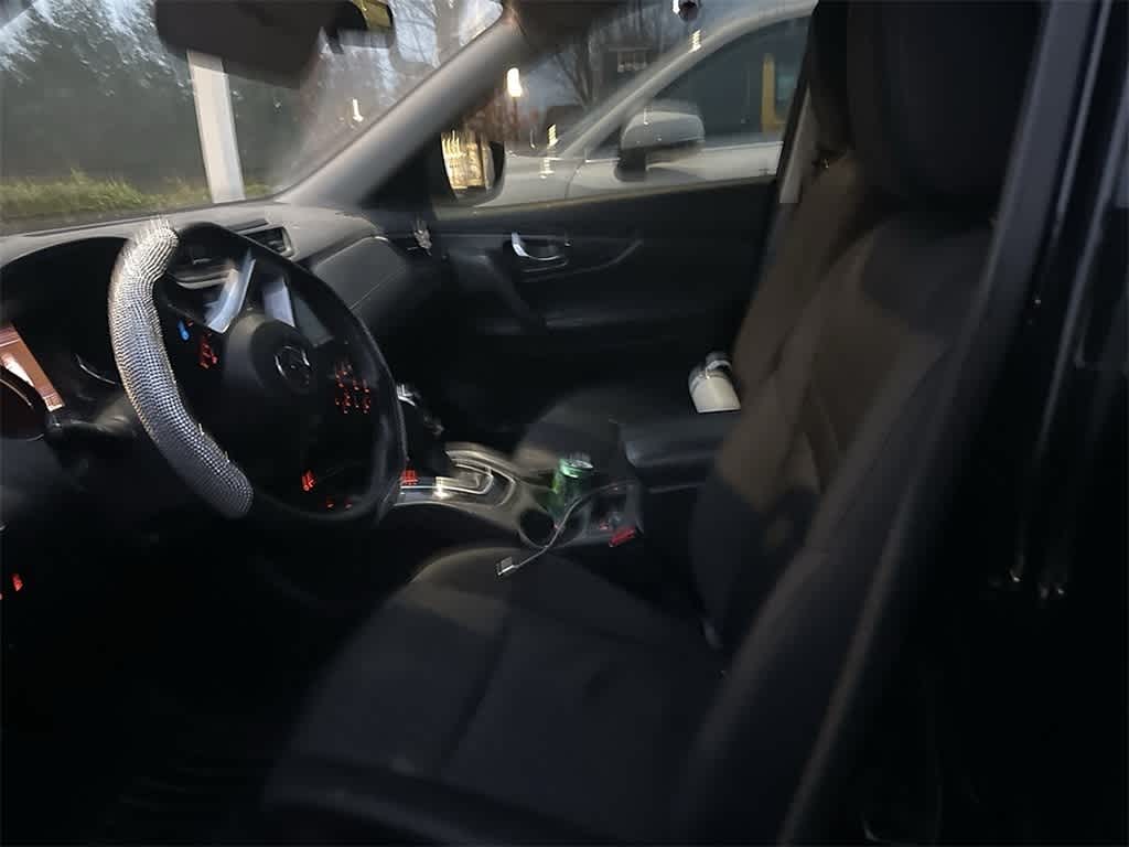 Thumbnail: 2019 Nissan Rogue - 7