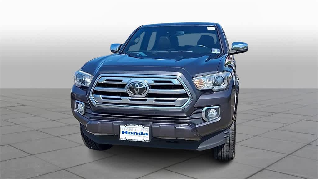 Thumbnail: 2019 Toyota Tacoma - 3
