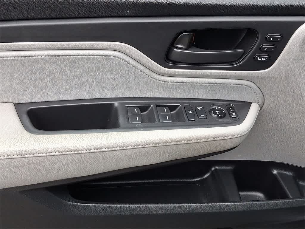 Thumbnail: 2018 Honda Odyssey - 10