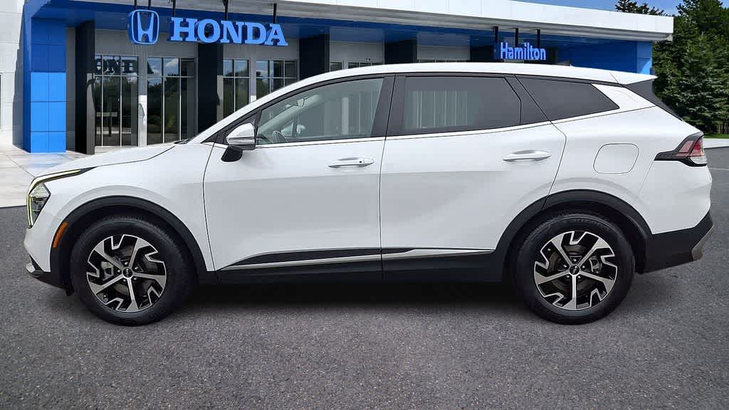 Thumbnail: 2023 Kia Sportage - 5