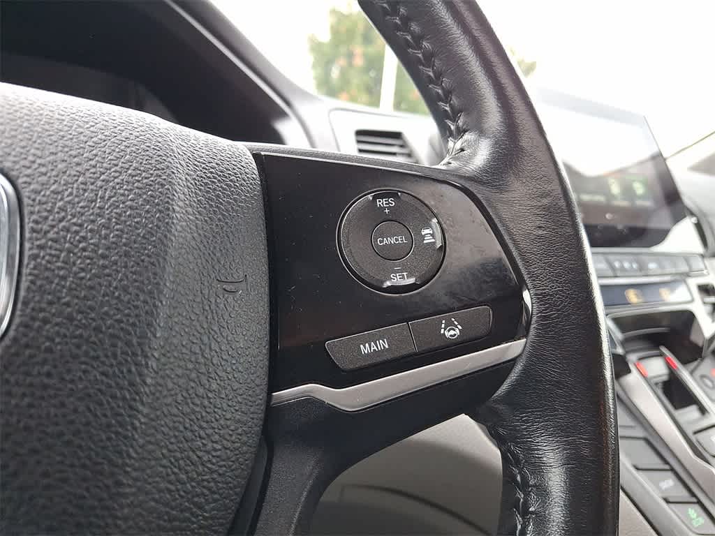 Thumbnail: 2018 Honda Odyssey - 18