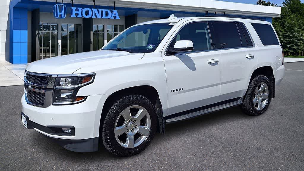 Thumbnail: 2017 Chevrolet Tahoe - 4