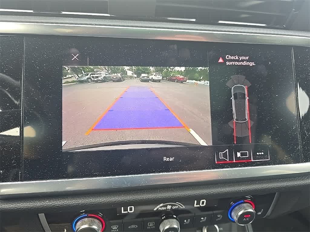 Thumbnail: 2020 Audi Q3 - 12