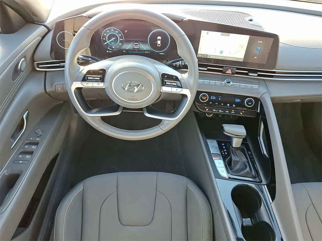 Thumbnail: 2023 Hyundai Elantra - 21