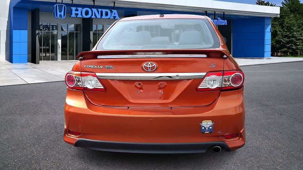 Thumbnail: 2013 Toyota Corolla - 7